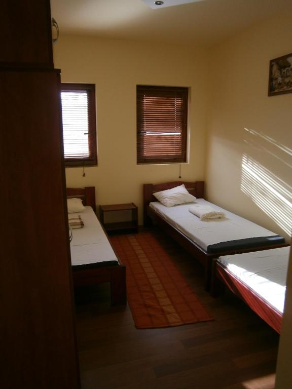 Nyarfas Vendeghaz Hotel Szeged Room photo